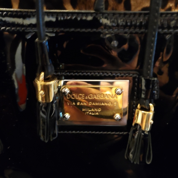 Dolce&Gabbana BB1564 Patent Leather Shoulder Bag - Picture 3 of 7